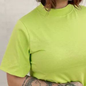 Camiseta Feminina Gola Alta Verde Lima Algodão